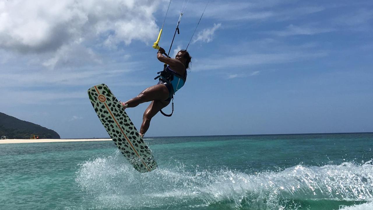 Wind Rider'S Inn Balabag  Esterno foto